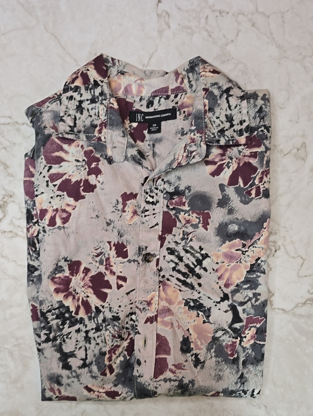 INC Men's Short Sleeve Button Up, Gray, Maroon, Pink, XS
